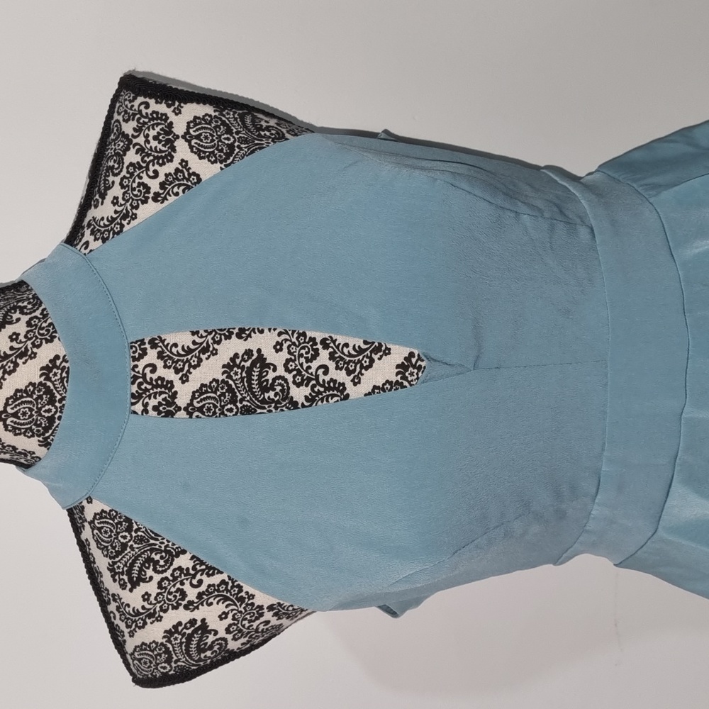 Ajoy, teal playsuit, layered ruffles, tie waist, high neck, back zip, size 12 - Picture 2 of 10